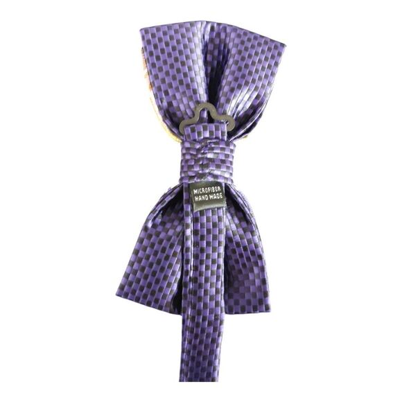 MEN'S ROBERT LEWIS BOWTIE AND POCKET SQUARE SET. 2014 - Picture 3 of 4